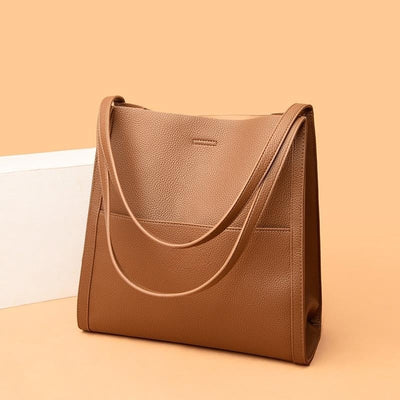 Corinne™ - Spacious leather shoulder bag