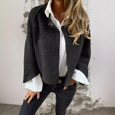 Missimode™ - The perfect mid-season coat